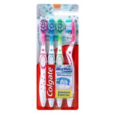 Cepillo Dental X4  Colgate Max White Suave